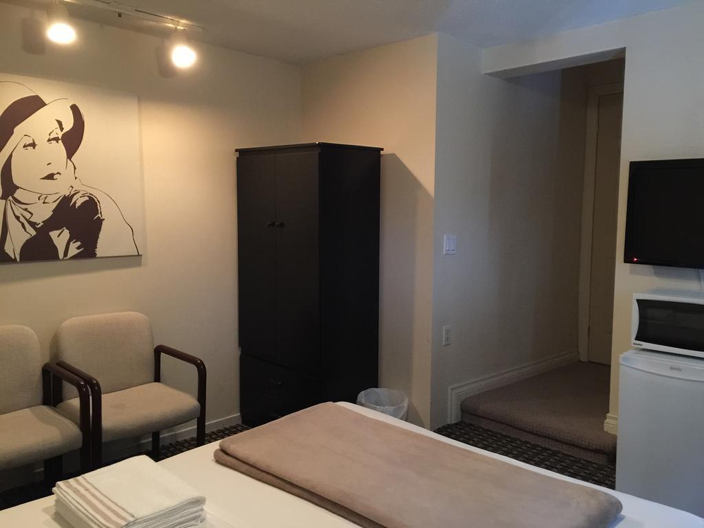 Adas Guesthouse Toronto Bilik gambar