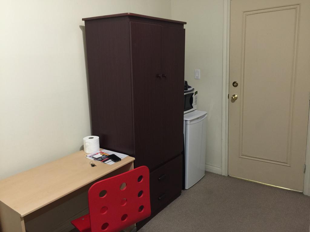Adas Guesthouse Toronto Bilik gambar