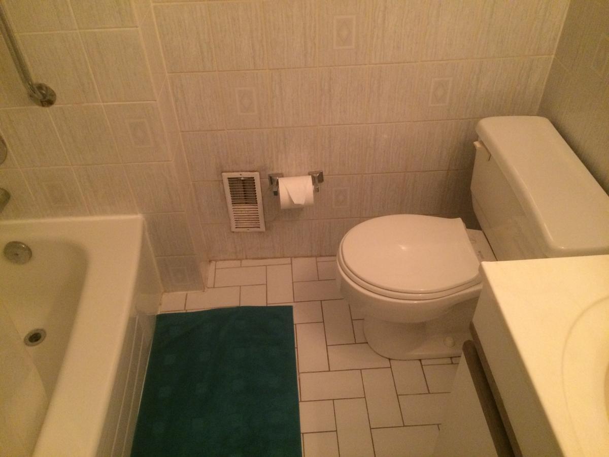 Adas Guesthouse Toronto Bilik gambar