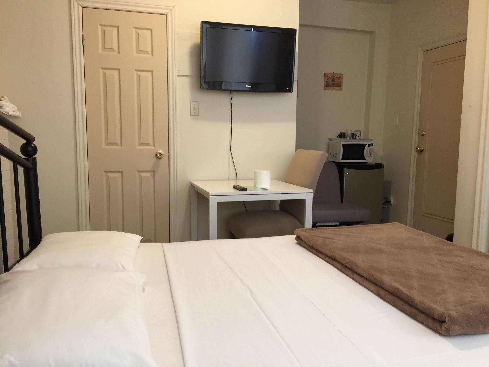 Adas Guesthouse Toronto Luaran gambar