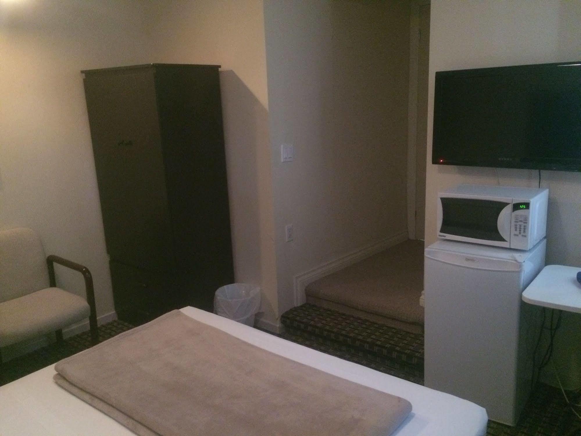 Adas Guesthouse Toronto Luaran gambar